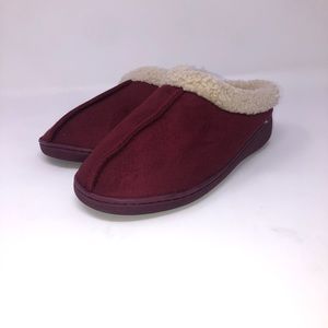 Women’s bedroom slippers